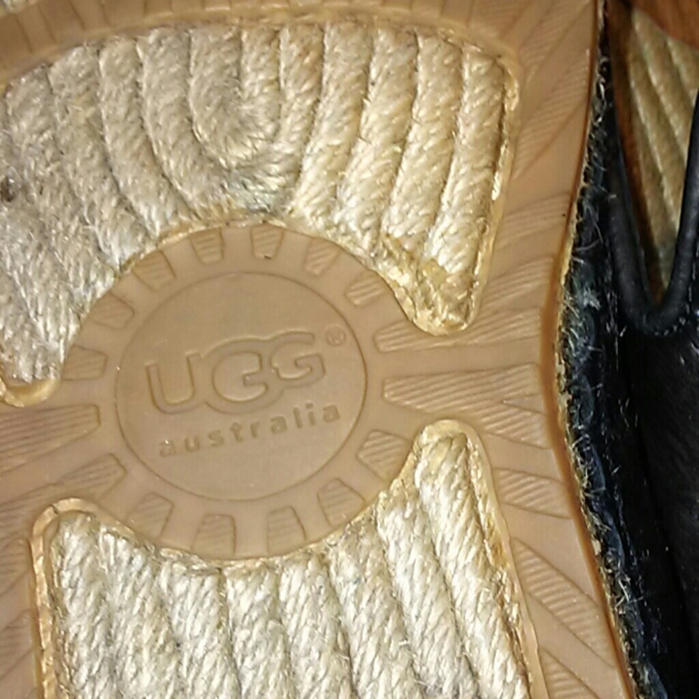 Uggs - image 3
